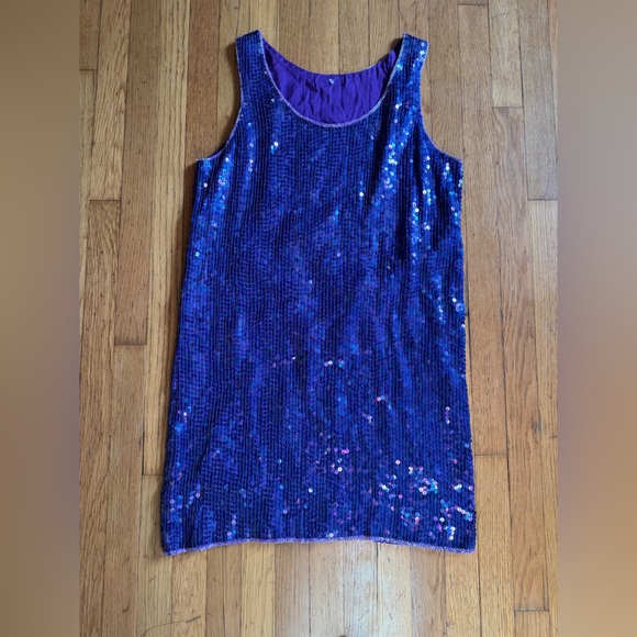 80s Vintage Purple Sequin and Beaded Shift Dress - Picture 3 of 9